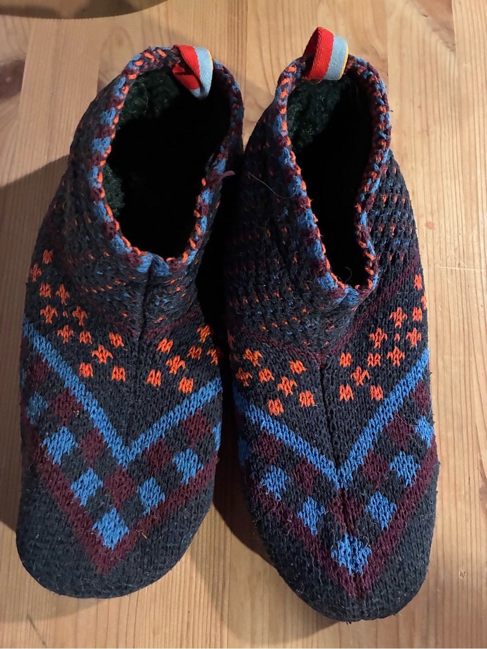 Bombas Gripper Sherpa Lined Slippers House Shoes Fair Isle Size Small Unisex